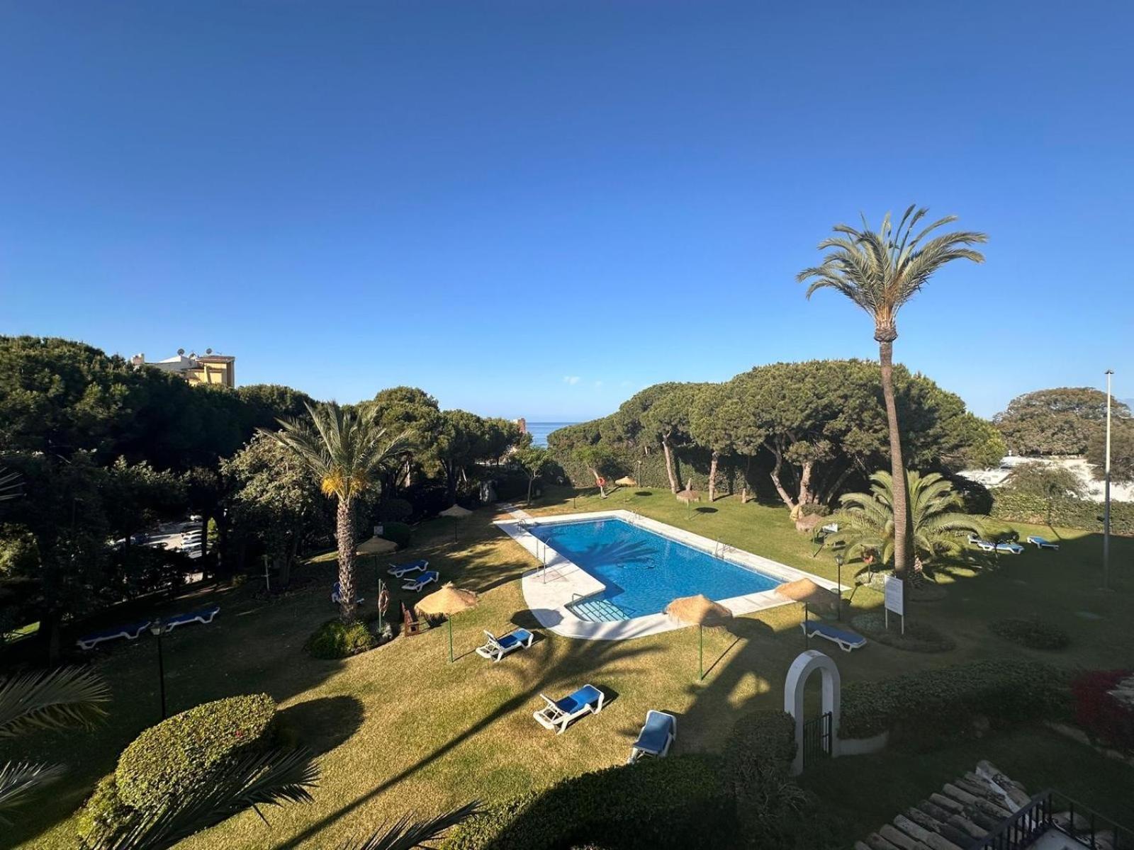 Cabopino N Appartement Marbella Buitenkant foto
